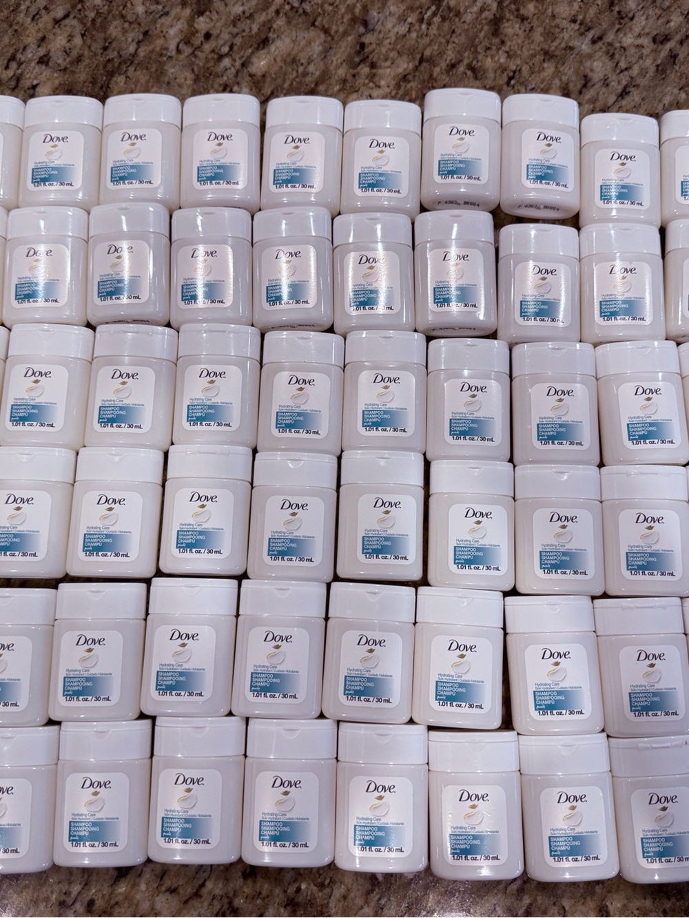 Dove Mini Shampoo - Set of 70